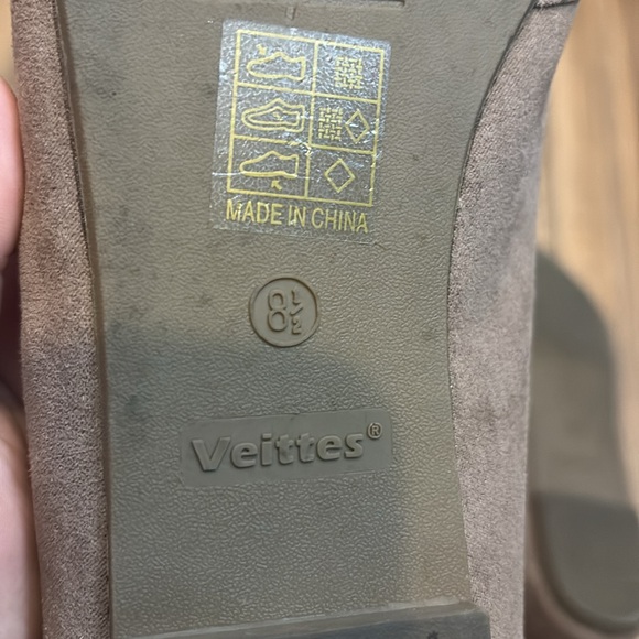 Veittes - Picture 3 of 3